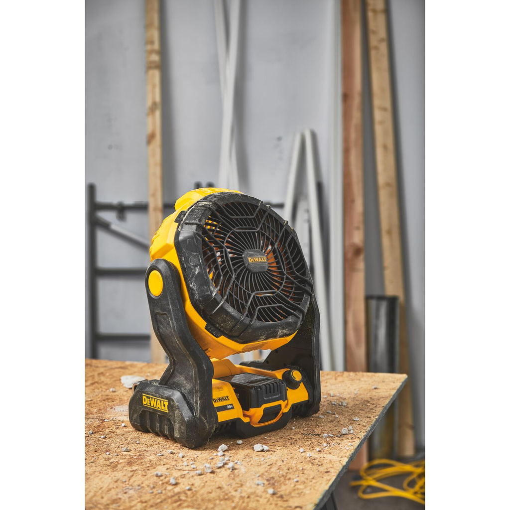 DEWALT 20V MAX* Cordless Jobsite Fan, Tool Only