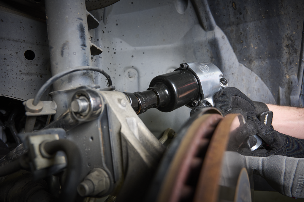 Air Impact Wrench, 1/2 In, 600 Ft-Lb Max Torque, Super Duty, Pistol Grip