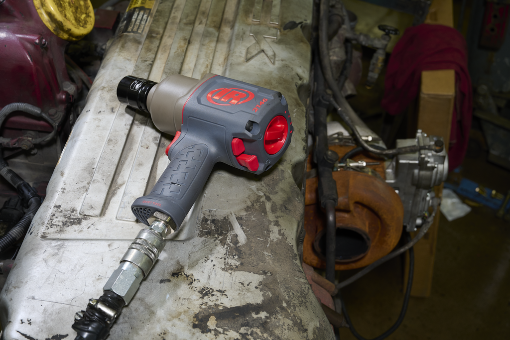 3/4" Air Impact Wrench Quiet 2,000 Ft-Lbs Nut-Busting Torque Maintenance Duty Pistol Grip