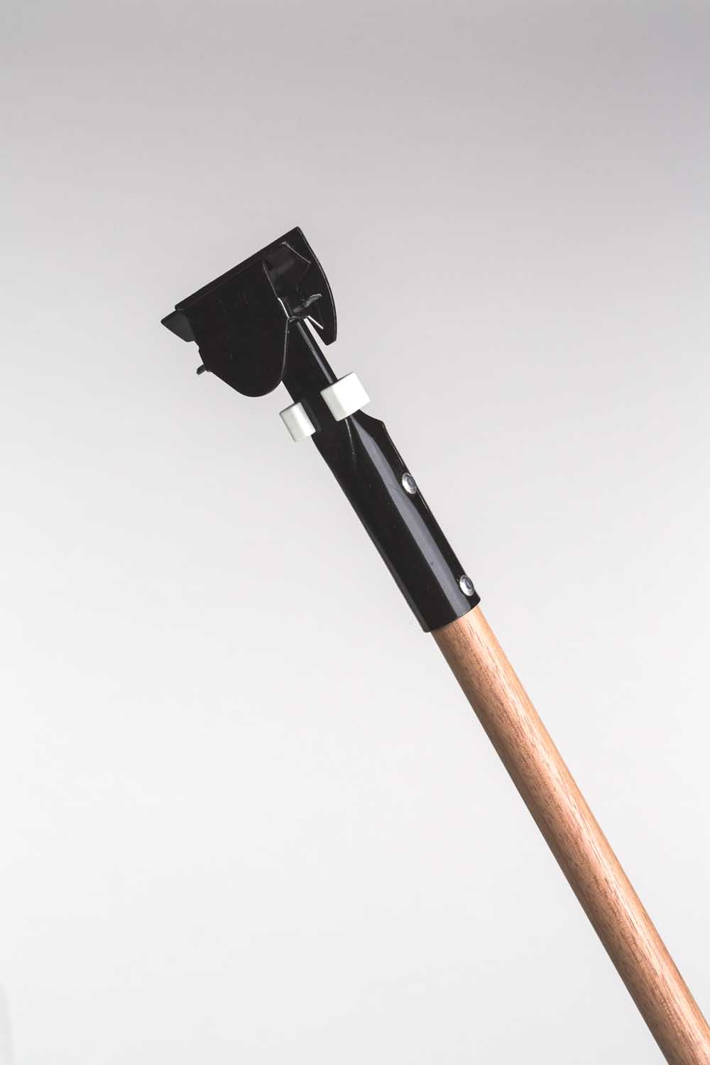 Manche 60" x 15/16" avec connecteur Clip-On