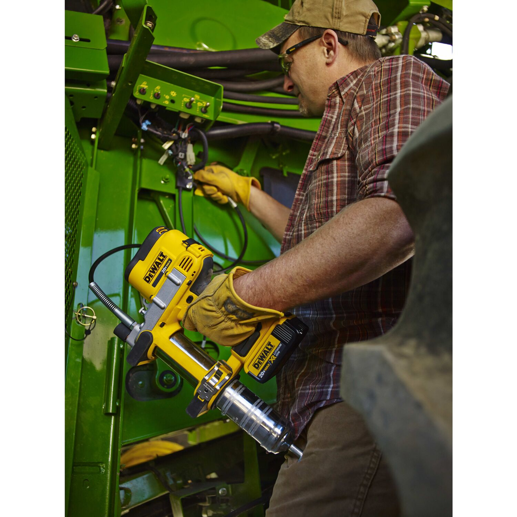 DeWalt 20V Max Cordless Grease Gun Kit