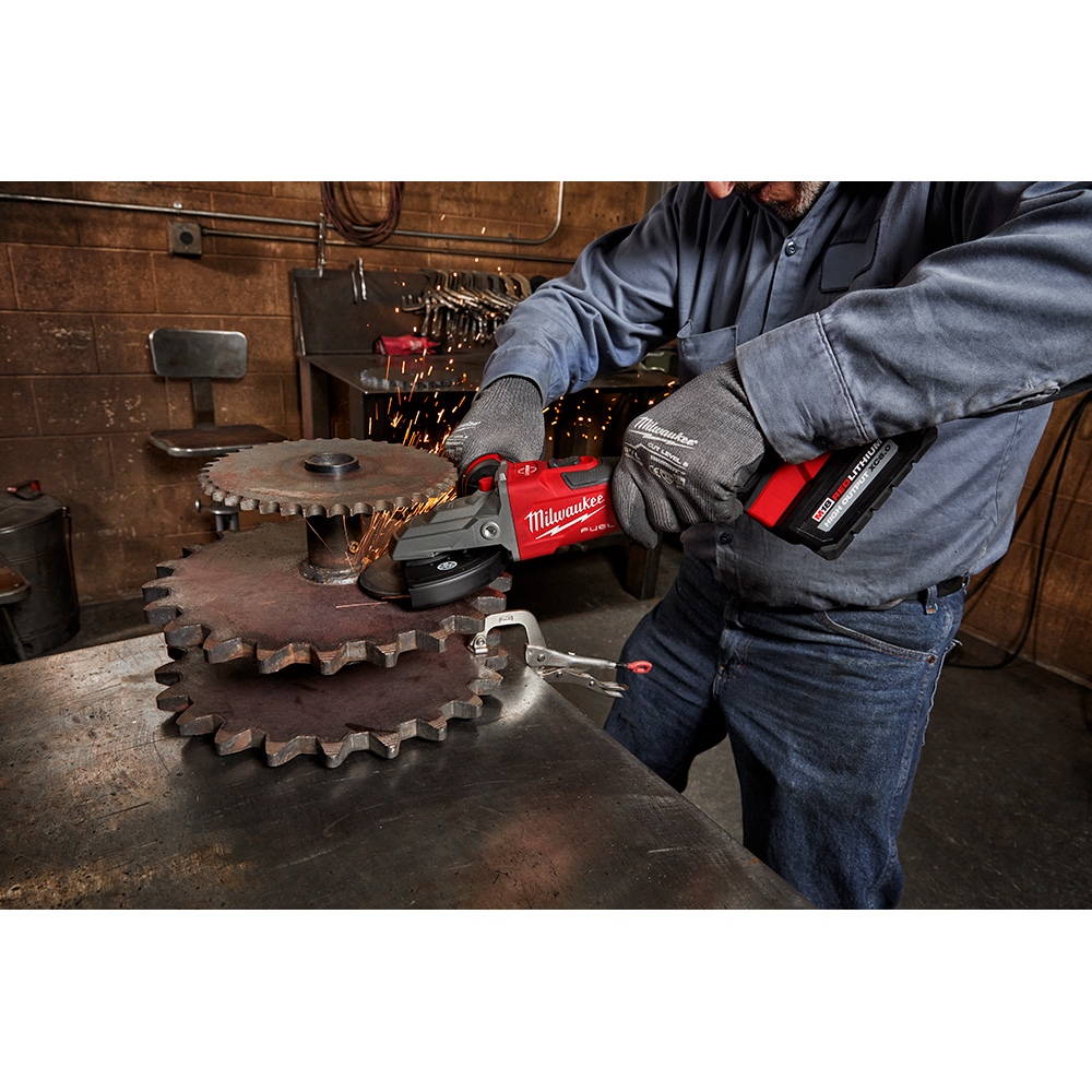 M18 FUEL™ 5" Flathead Braking Grinder Slide Switch Lock-On
