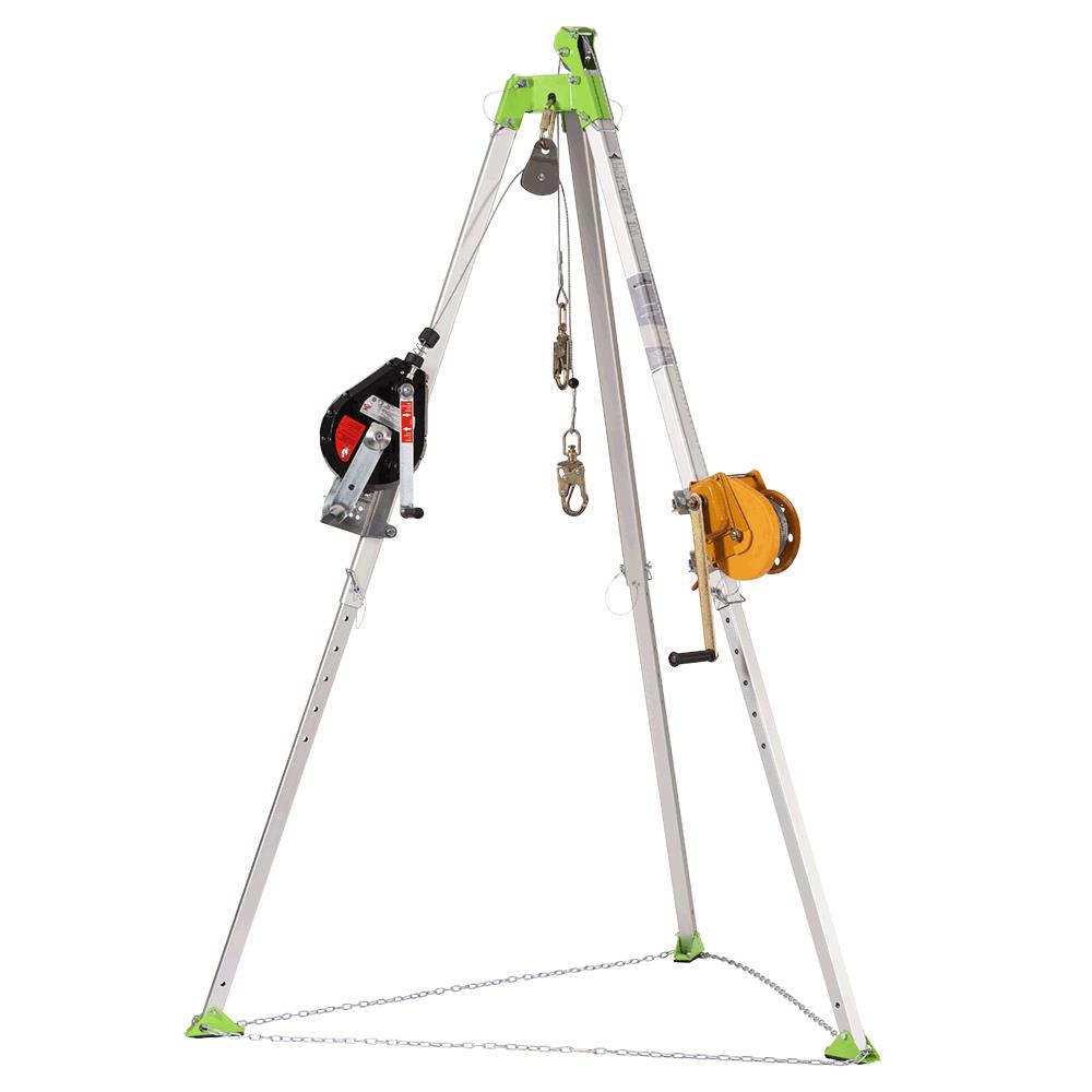 Peakworks, kit pour espace confiné : trépied, enrouleur de sécurité auto-rétractable à 3 voies de 18 m (60 pi), treuil pour homme de 20 m (65 pi) et sac