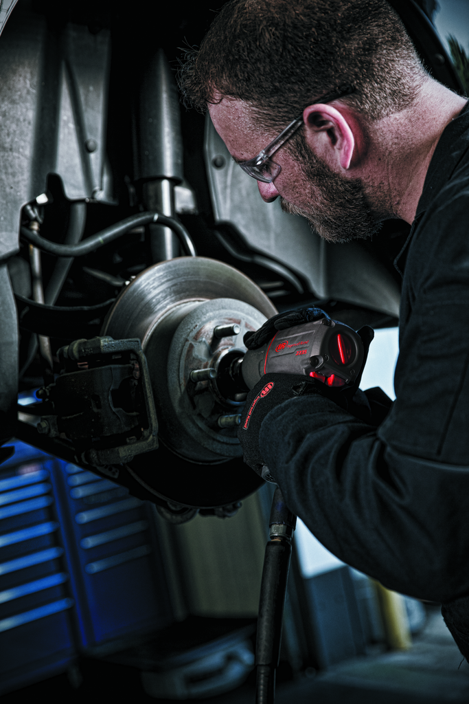 Air Impact Wrench, 1/2 In, Quiet, 1300 Ft-Lb Nut-Busting Torque, Pistol Grip