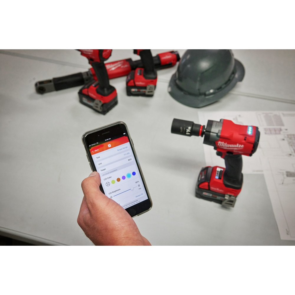 M18 FUEL™ 1/2" Controlled Torque Compact Impact Wrench w/ TORQUE-SENSE™, Pin Detent