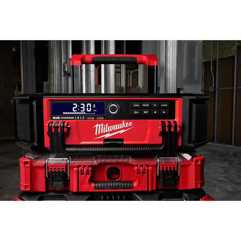M18™ PACKOUT Radio + Chargeur