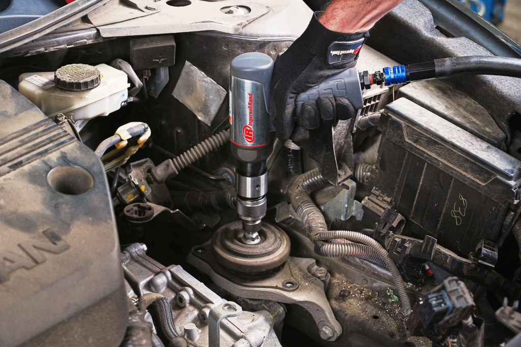 Vibration Reduced Long Barrel Air Hammer, 2530 BPM, 3-1/2" Stroke, Round Shank