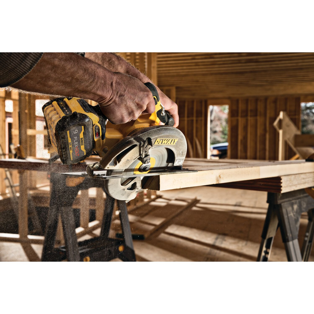 DEWALT 60V MAX* Brushless Cordless 7-1/4 in. Circular Saw with Electronic Brake (Tool Only)