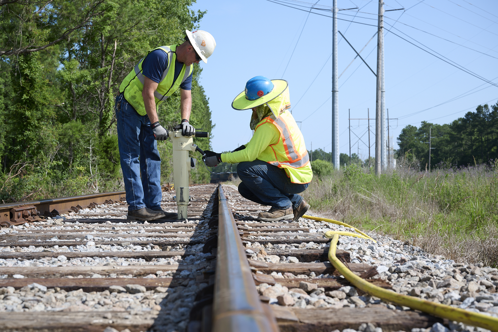 Spike Driver, 5.75 In Stroke, 1250 Bpm, 2.06 In Bore