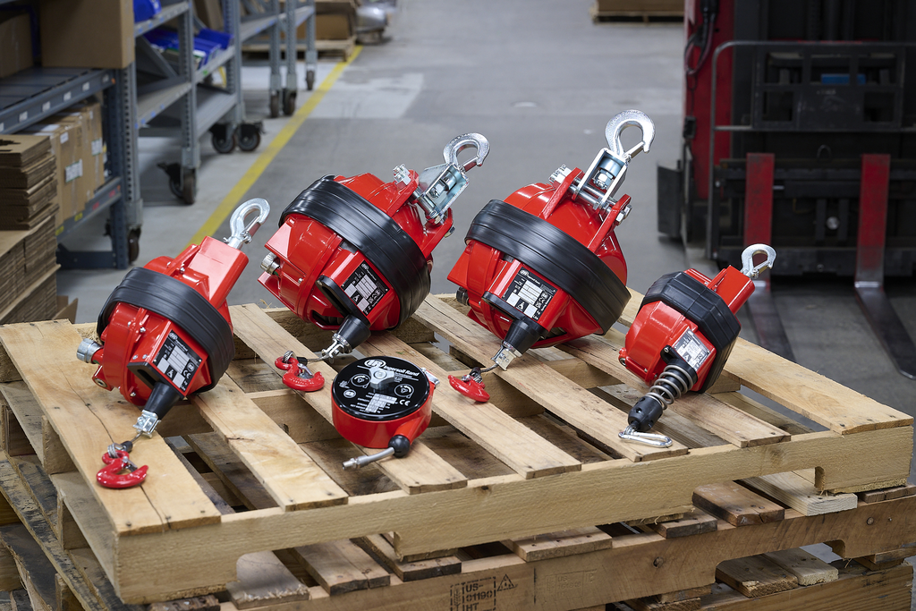 Spring Balancer, 33–44 Lb Capacity, 6.5 Ft Lift