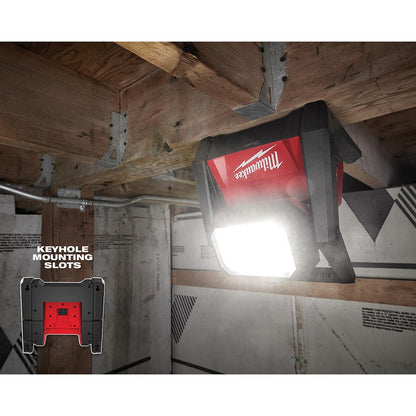 M18™ ROVER Dual Power Flood Light