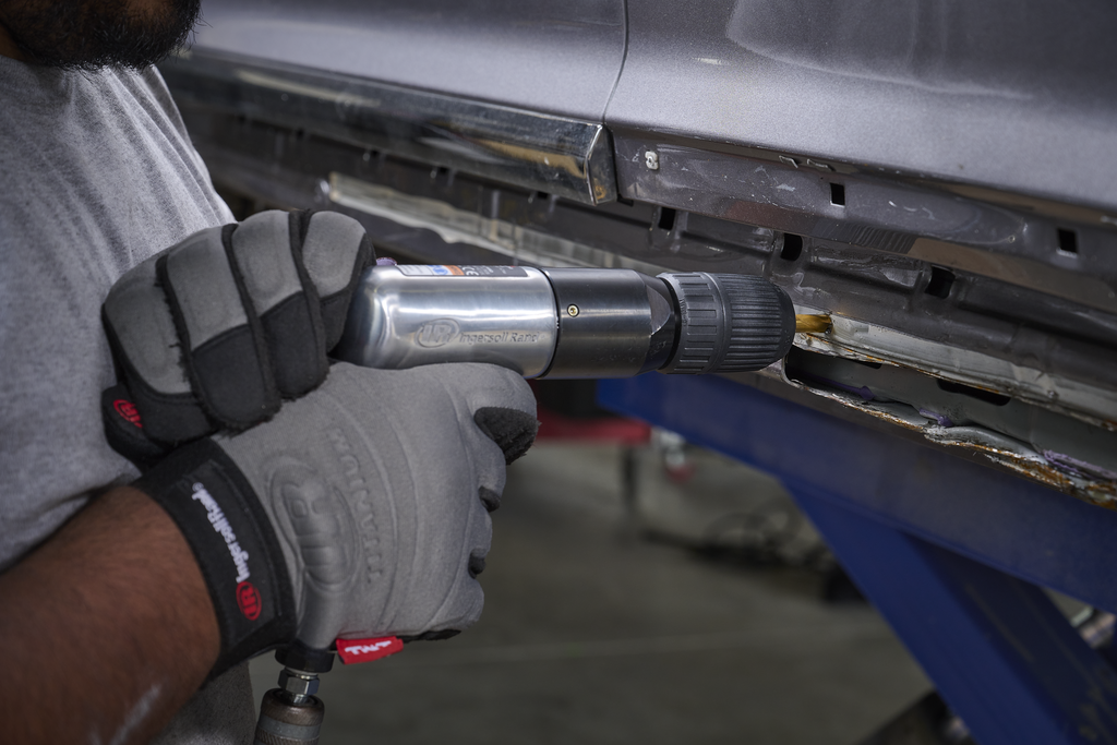 Narrow Chisel, 18 In Shank, 7/8 In X 3-1/4 In, Qty 1