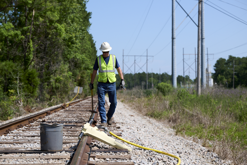 Spike Driver, 5.75 In Stroke, 1250 Bpm, 2.06 In Bore