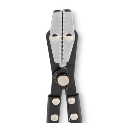 GEARWRENCH propose une gamme de pinces de serrage et de pinces de serrage offrant une résistance et des performances professionnelles. Les pinces de serrage sont disponibles en modèles droit, coudé, robuste et Corbin, pour une utilisation sur les col