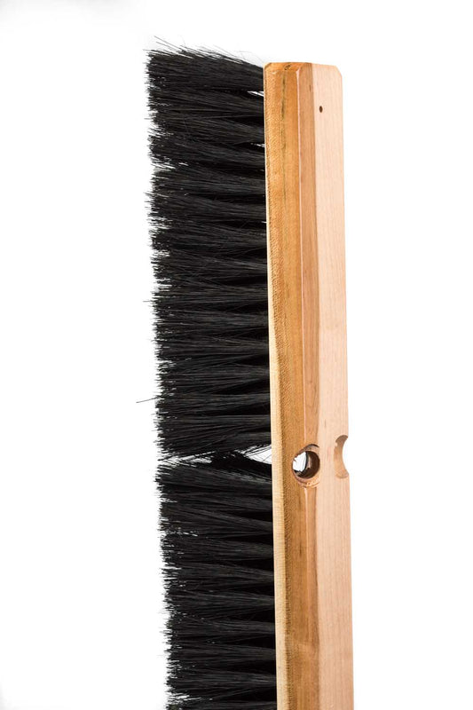 Balai-brosse avec nylon noir, moyen, 24"