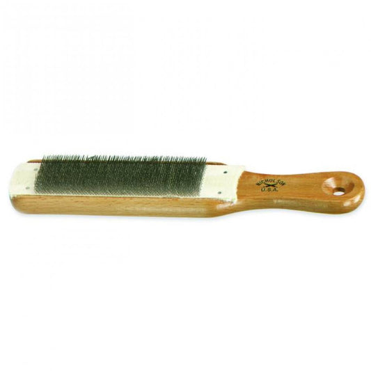 La carte et la brosse pour limes Crescent Nicholson sont parfaites pour le nettoyage général des dents des limes, l'élimination des plombages, de la saleté, de la rouille, des bavures, de la corrosion et de la plupart des accumulations de matières ét