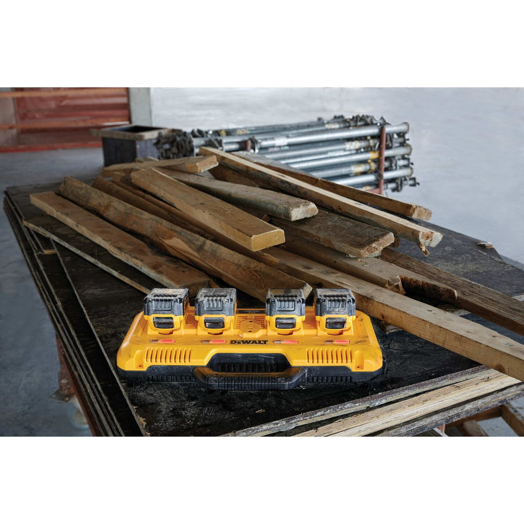 DEWALT 12V / 20V / 60V MAX* Multiport Simultaneous Fast Charger