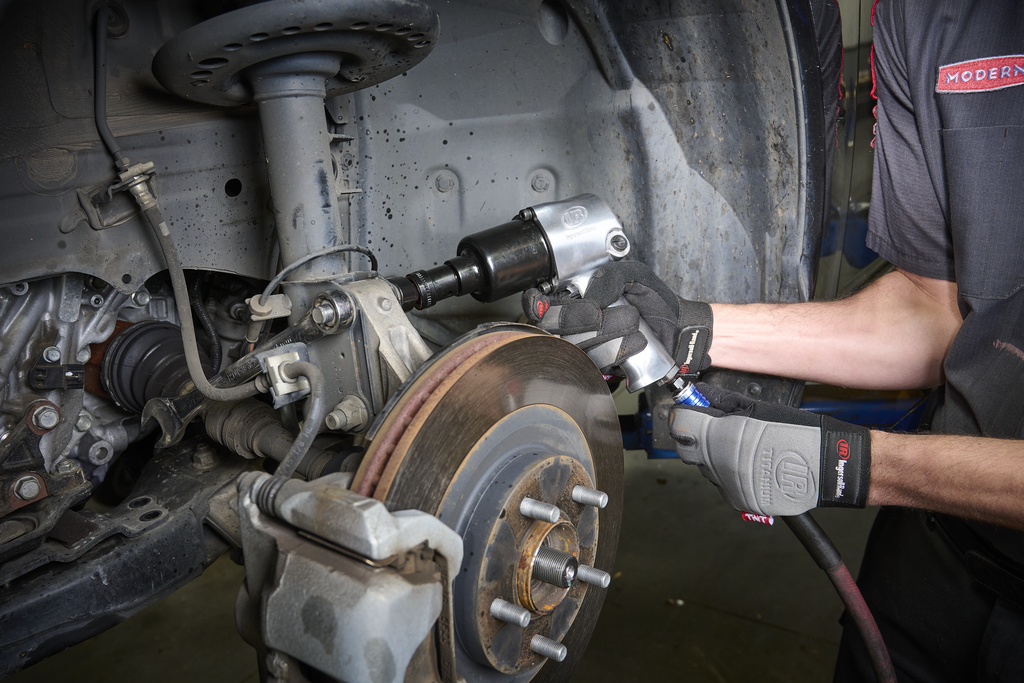 Air Impact Wrench, 1/2 In, 600 Ft-Lb Max Torque, Super Duty, Pistol Grip