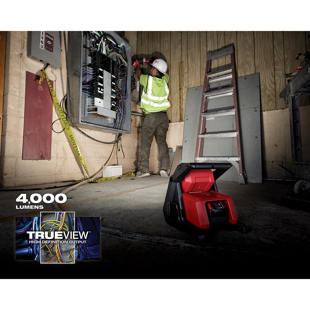 M18™ ROVER Dual Power Flood Light