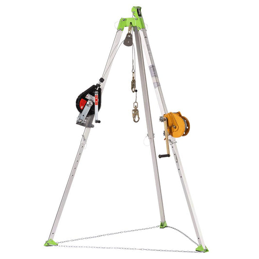 Peakworks, kit pour espace confiné : trépied, enrouleur de sécurité auto-rétractable à 3 voies de 18 m (60 pi), treuil pour homme de 20 m (65 pi) et sac